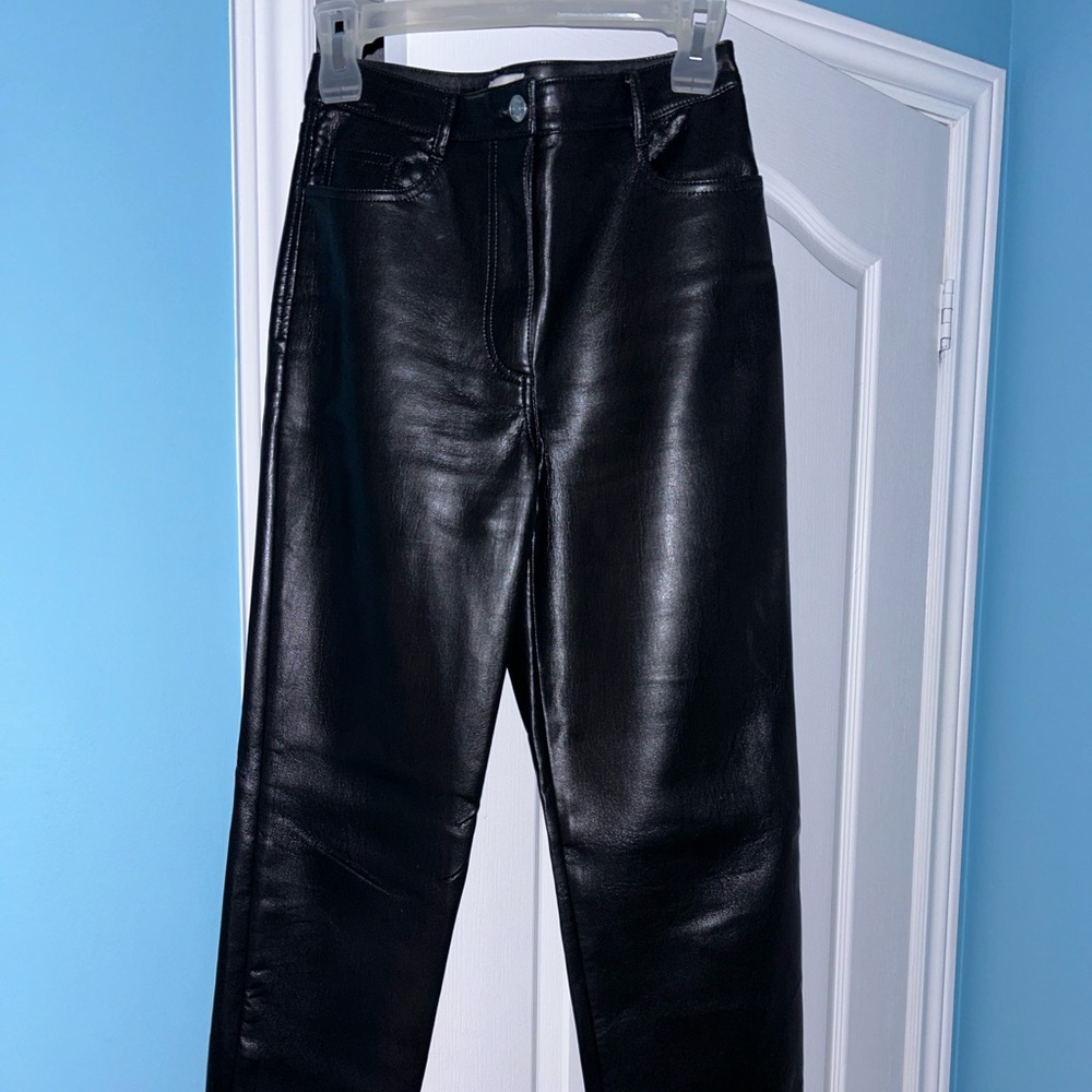 Wilfred Melina Pant